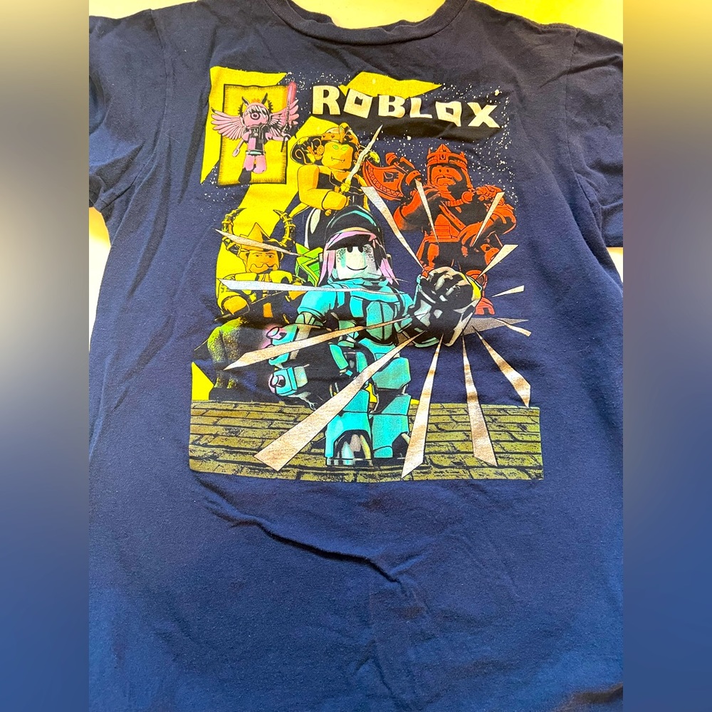 Boys Roblox tee size 10/12